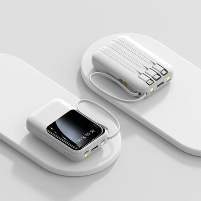 Socket Standard 10000mAh Mini Power Bank LED Display Cargador de energía con 4 cables