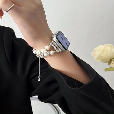 OEM ODM Mujeres Metal Diamante Joyería Brazalete Muñeca Banda de moda Rellas de relojes hechas a mano para iWatch Serie 8 7 6 5 4 3 2 1
